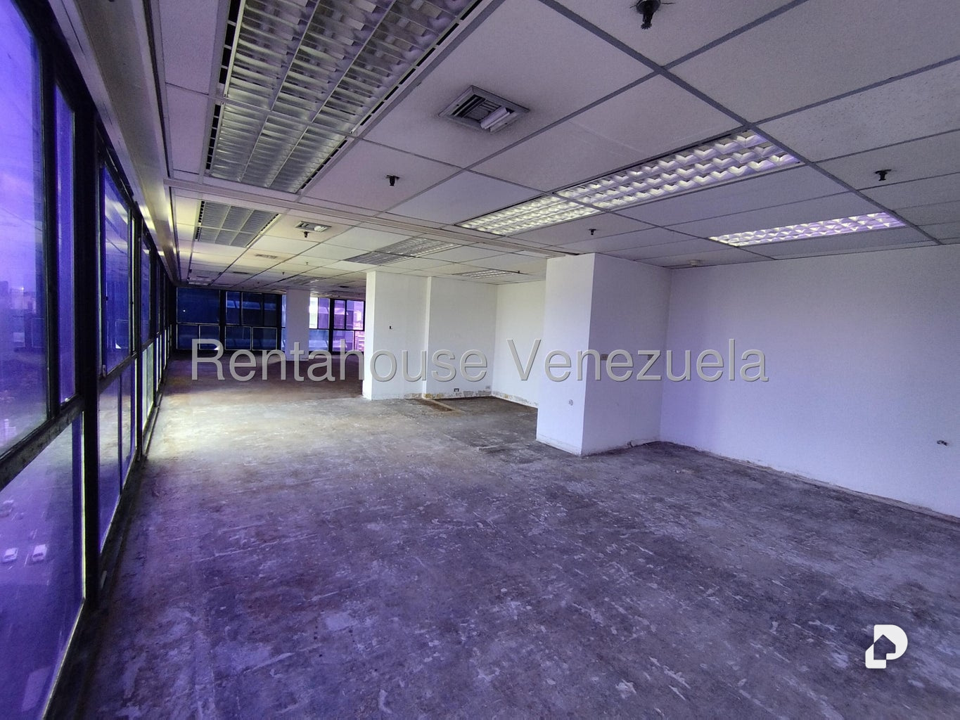 Oficina en Plaza Venezuela, Caracas – 7
