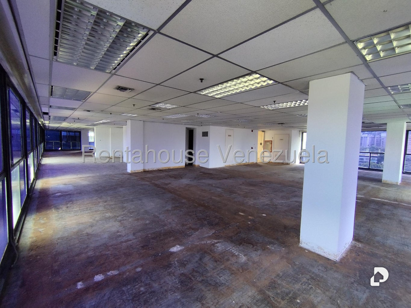 Oficina en Plaza Venezuela, Caracas – 9