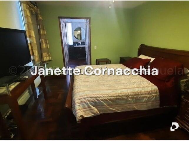 Apartamento en El Rosal, Caracas – 16