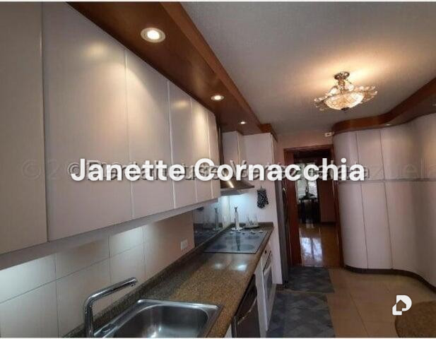Apartamento en El Rosal, Caracas – 8