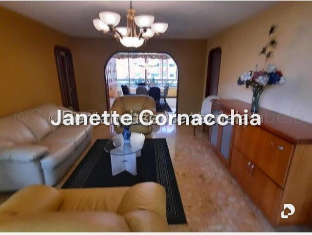Apartamento en El Rosal, Caracas – 13