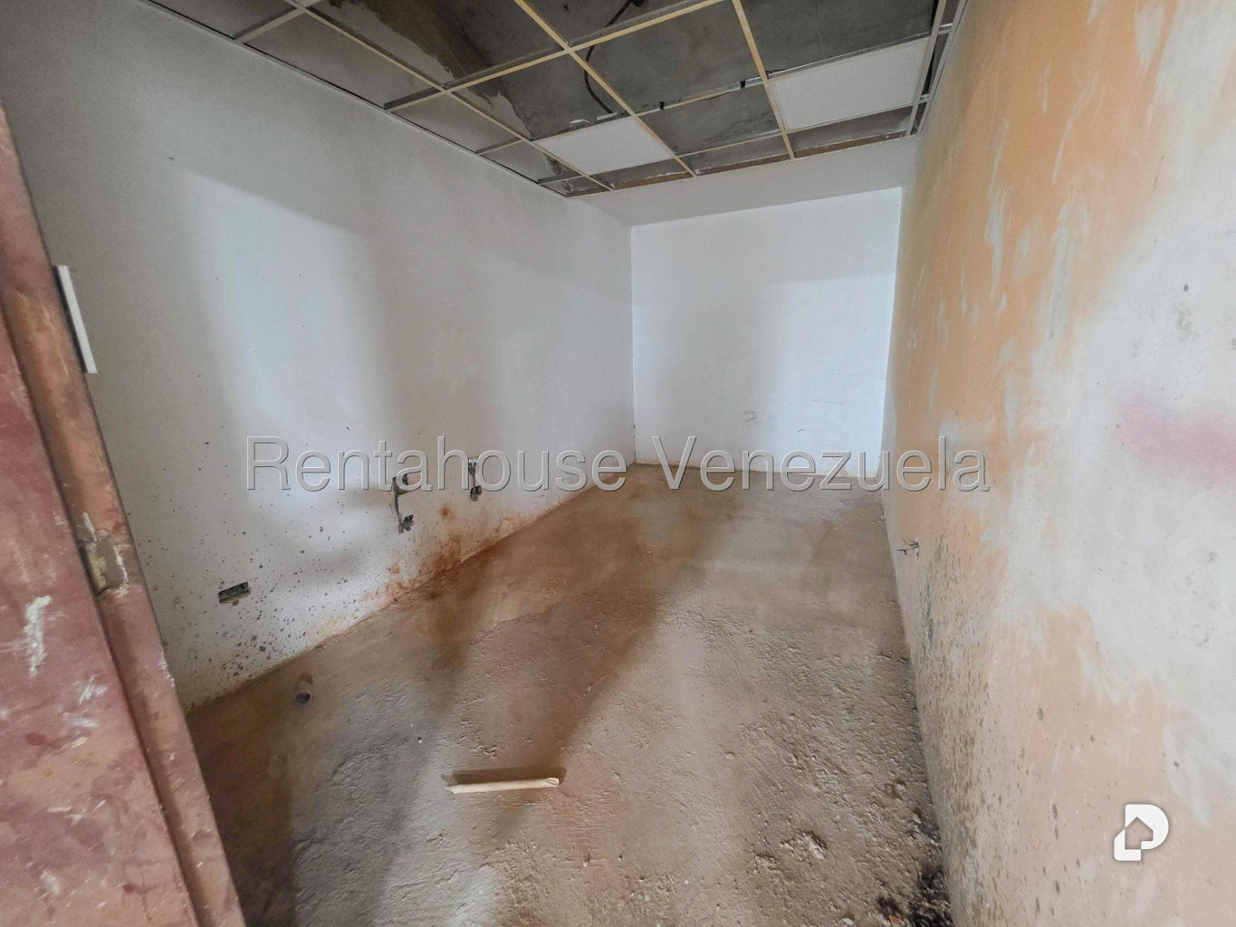 Local comercial en Los Dos Caminos, Caracas – 11