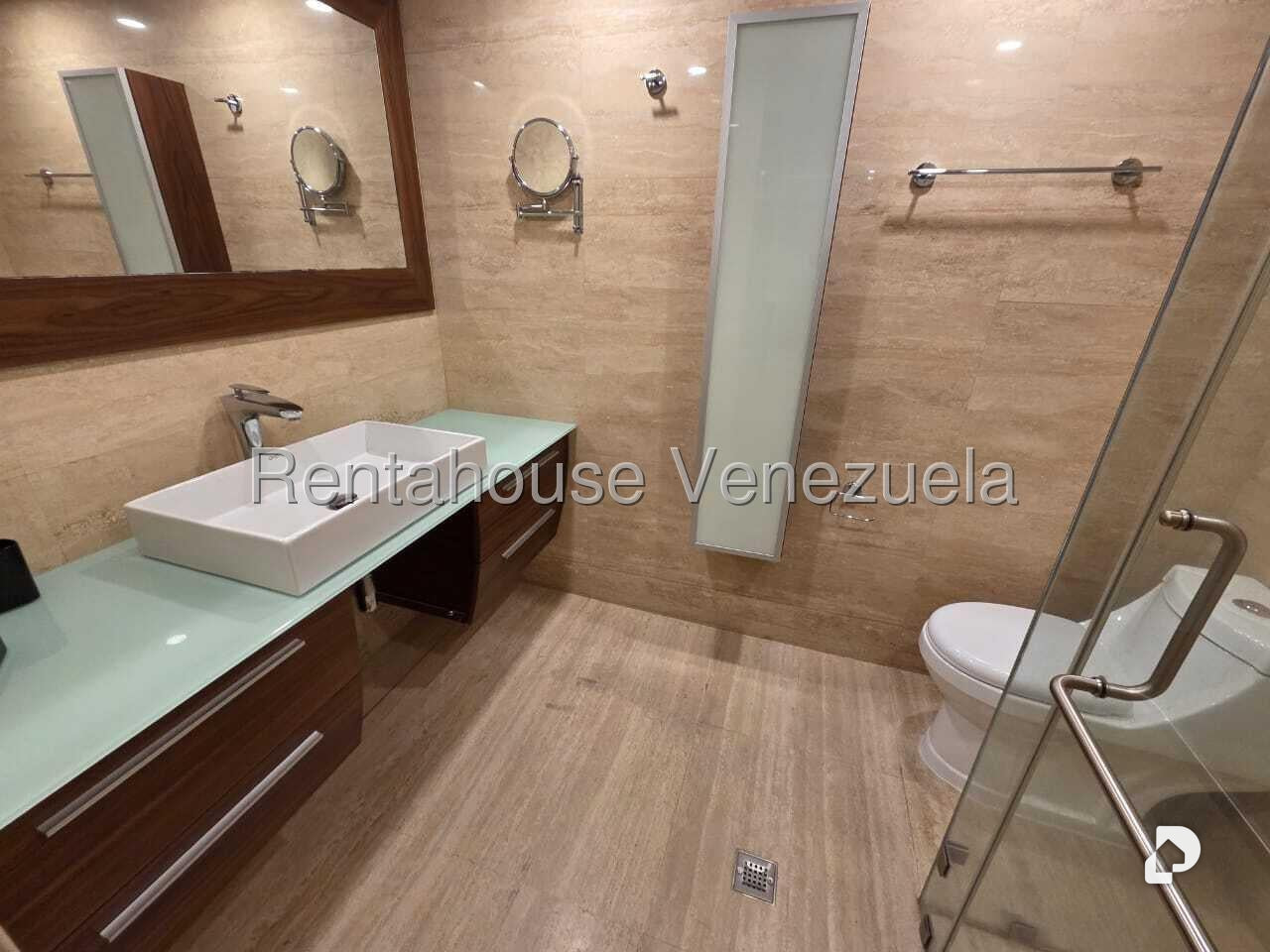 Apartamento en Campo Alegre, Caracas – 30