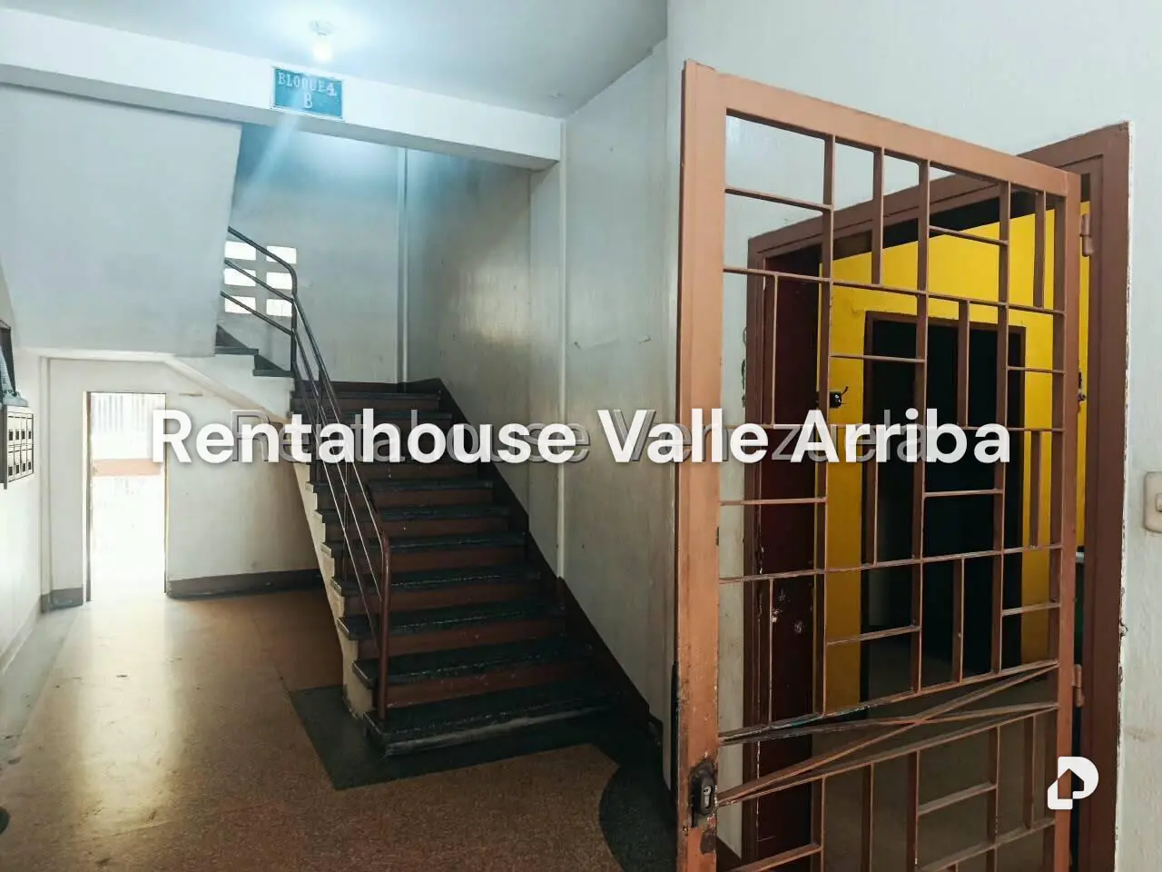 Apartamento en San Martín, Caracas – 2