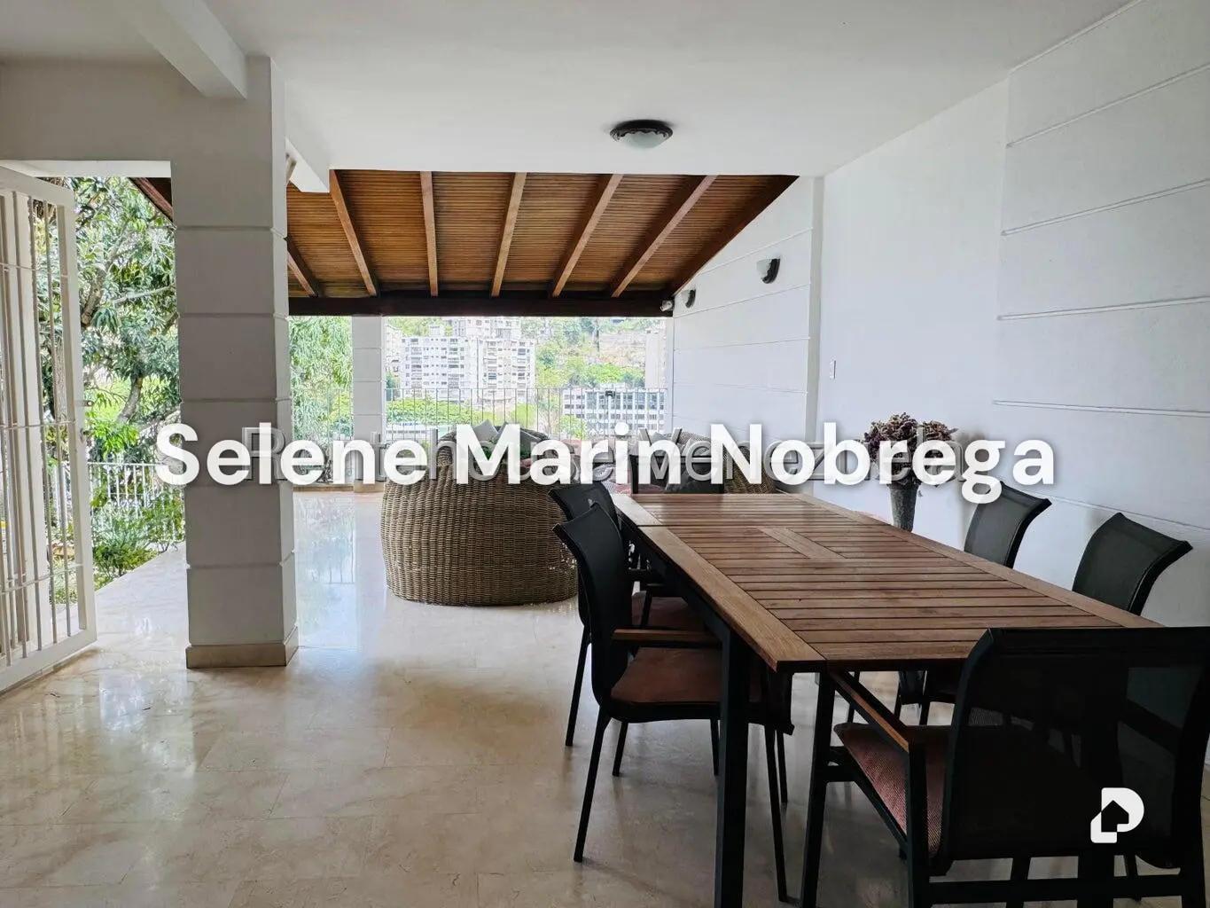 Casa en Colinas de Bello Monte, Caracas – 28