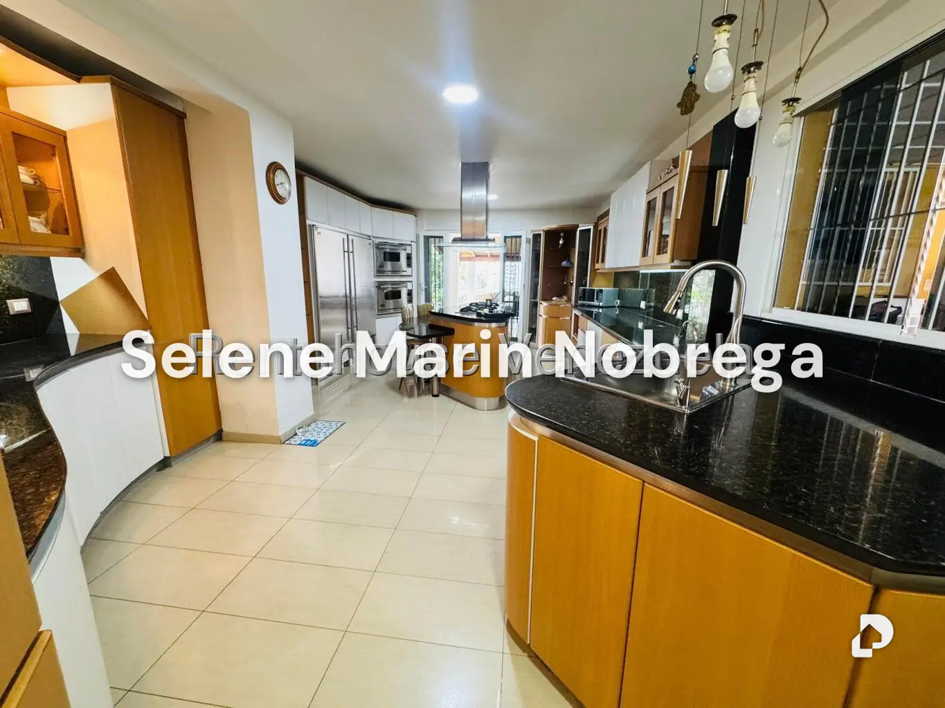 Casa en Colinas de Bello Monte, Caracas – 24