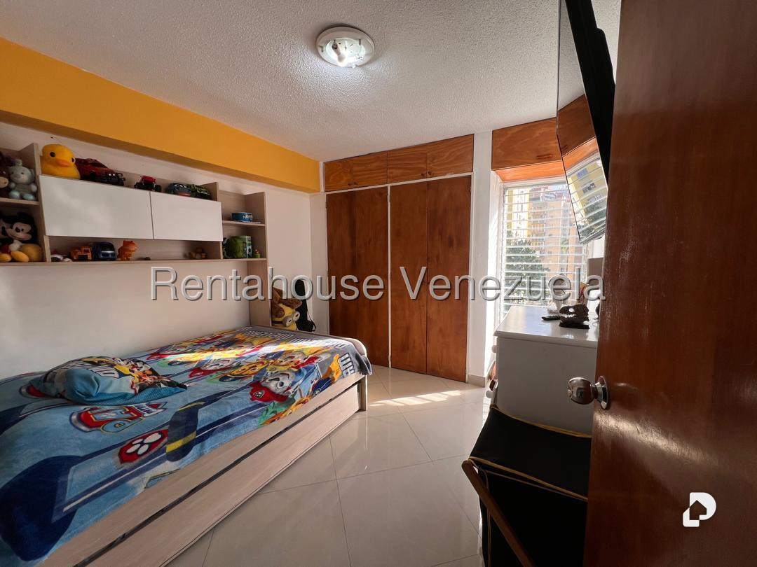 Apartamento en La Boyera, Caracas – 11