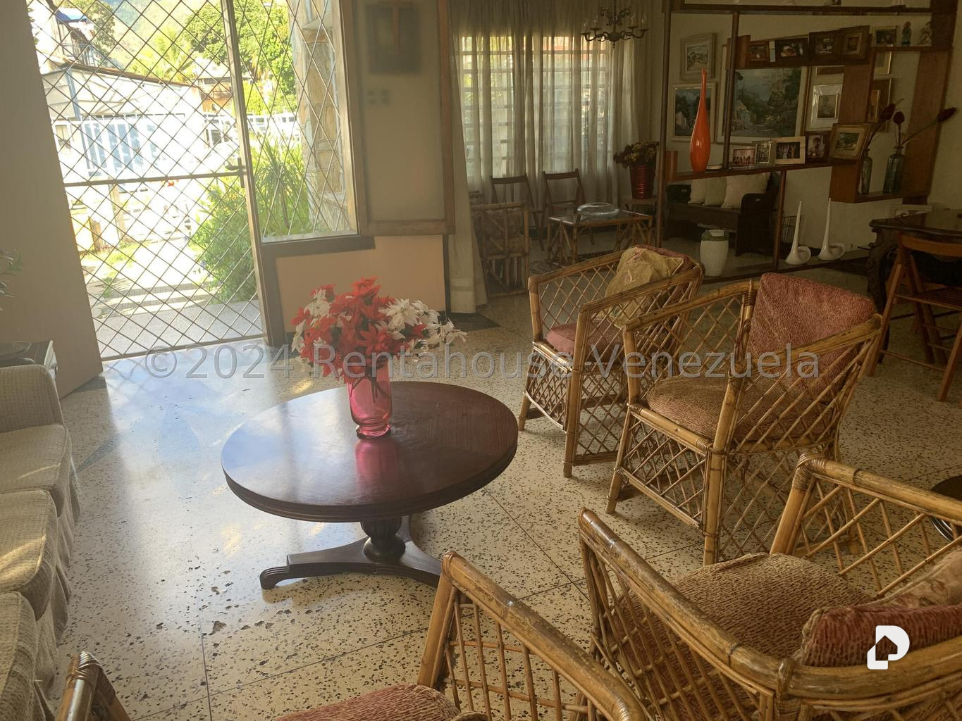 Casa en Campo Claro, Caracas – 28