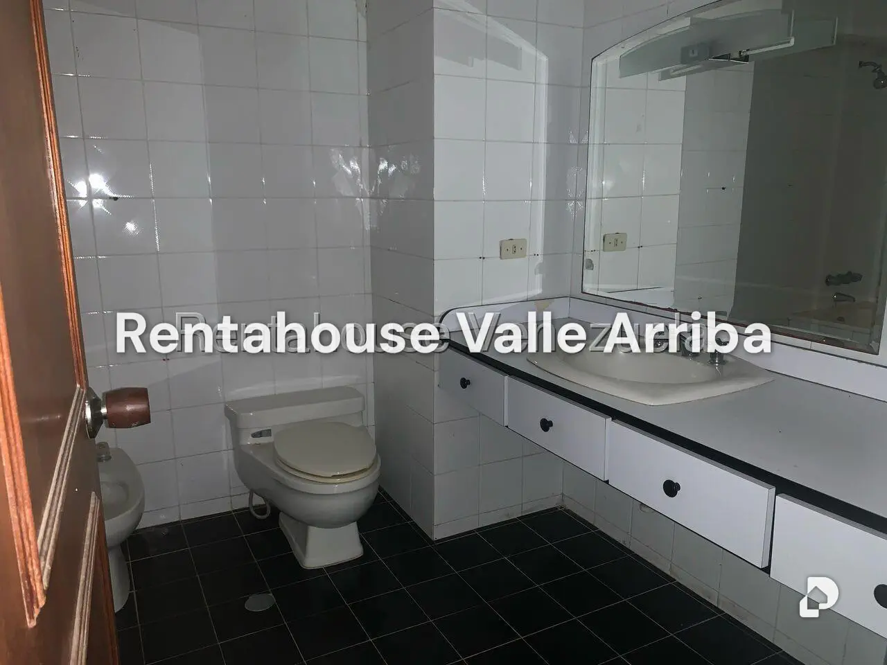 Apartamento en Terrazas del Ávila, Caracas – 19
