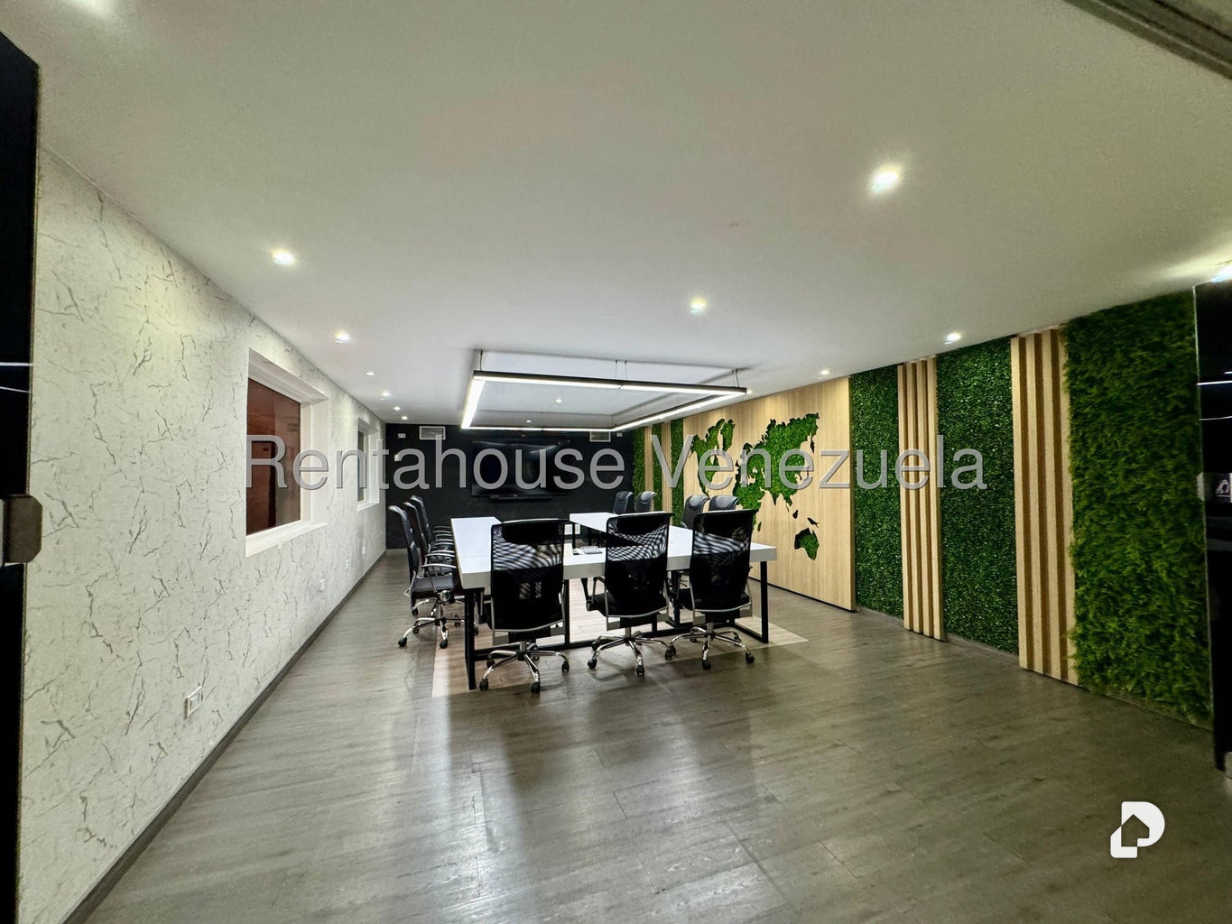 Local comercial en Chuao, Caracas – 17