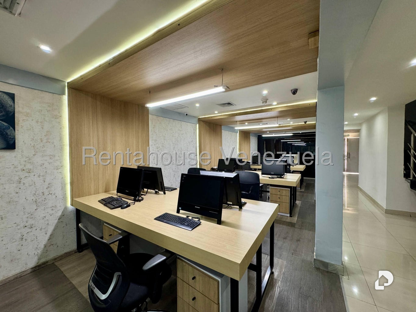 Local comercial en Chuao, Caracas – 26