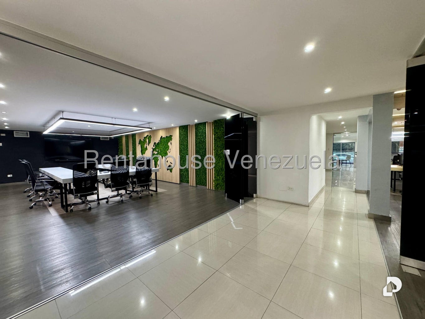 Local comercial en Chuao, Caracas – 15