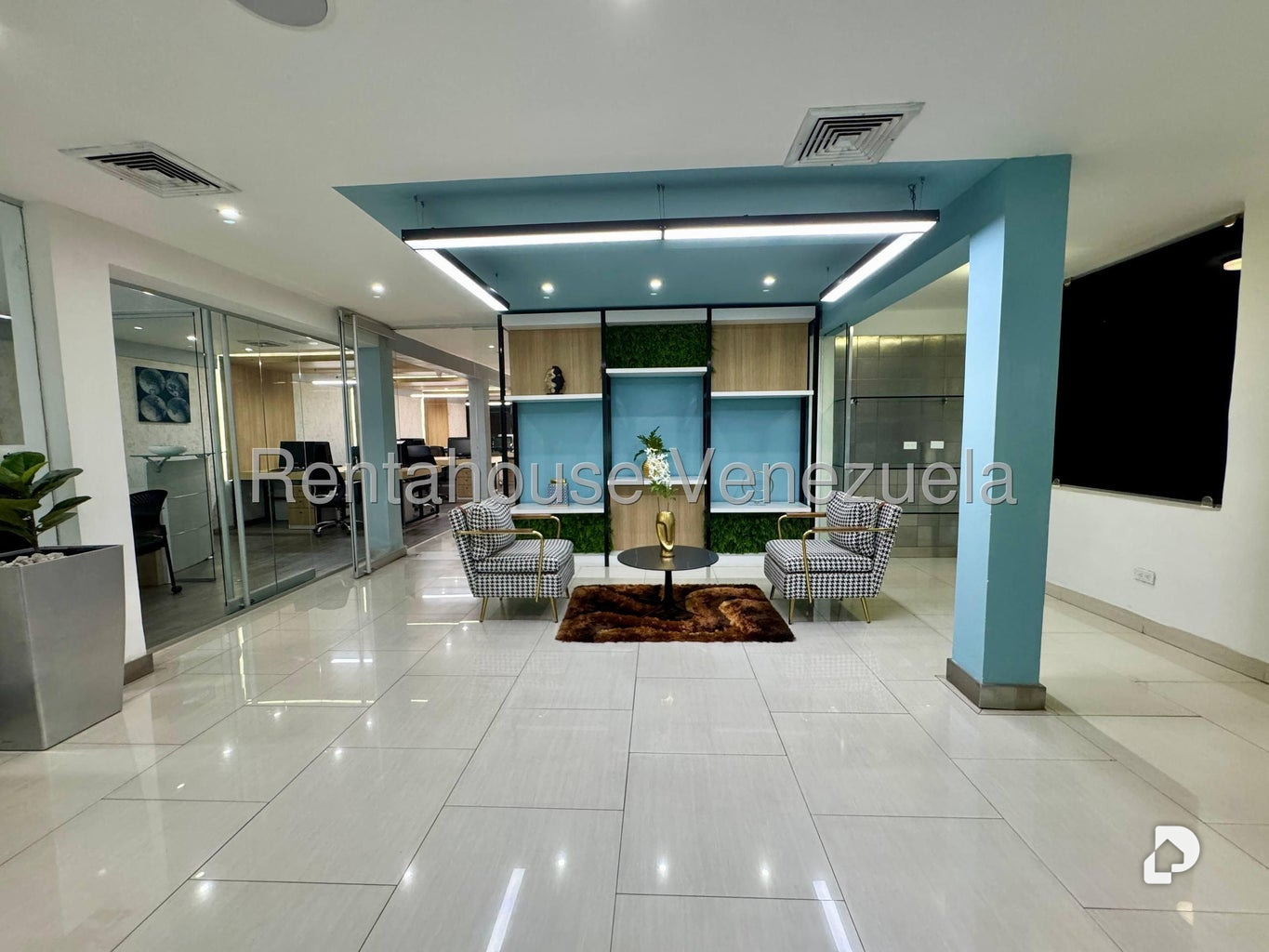 Local comercial en Chuao, Caracas – 4