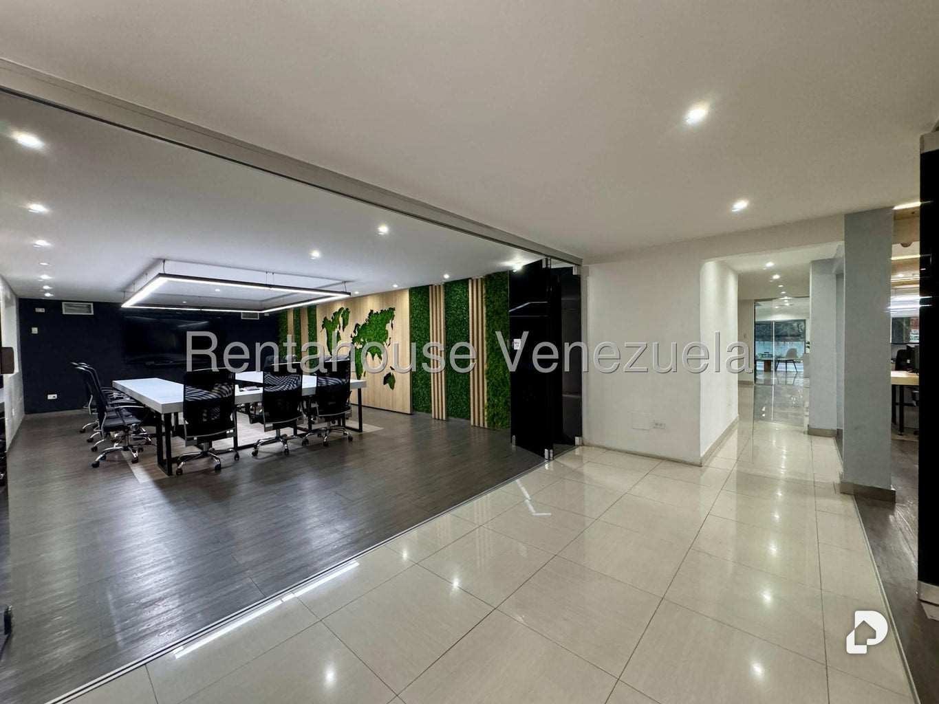 Local comercial en Chuao, Caracas – 16