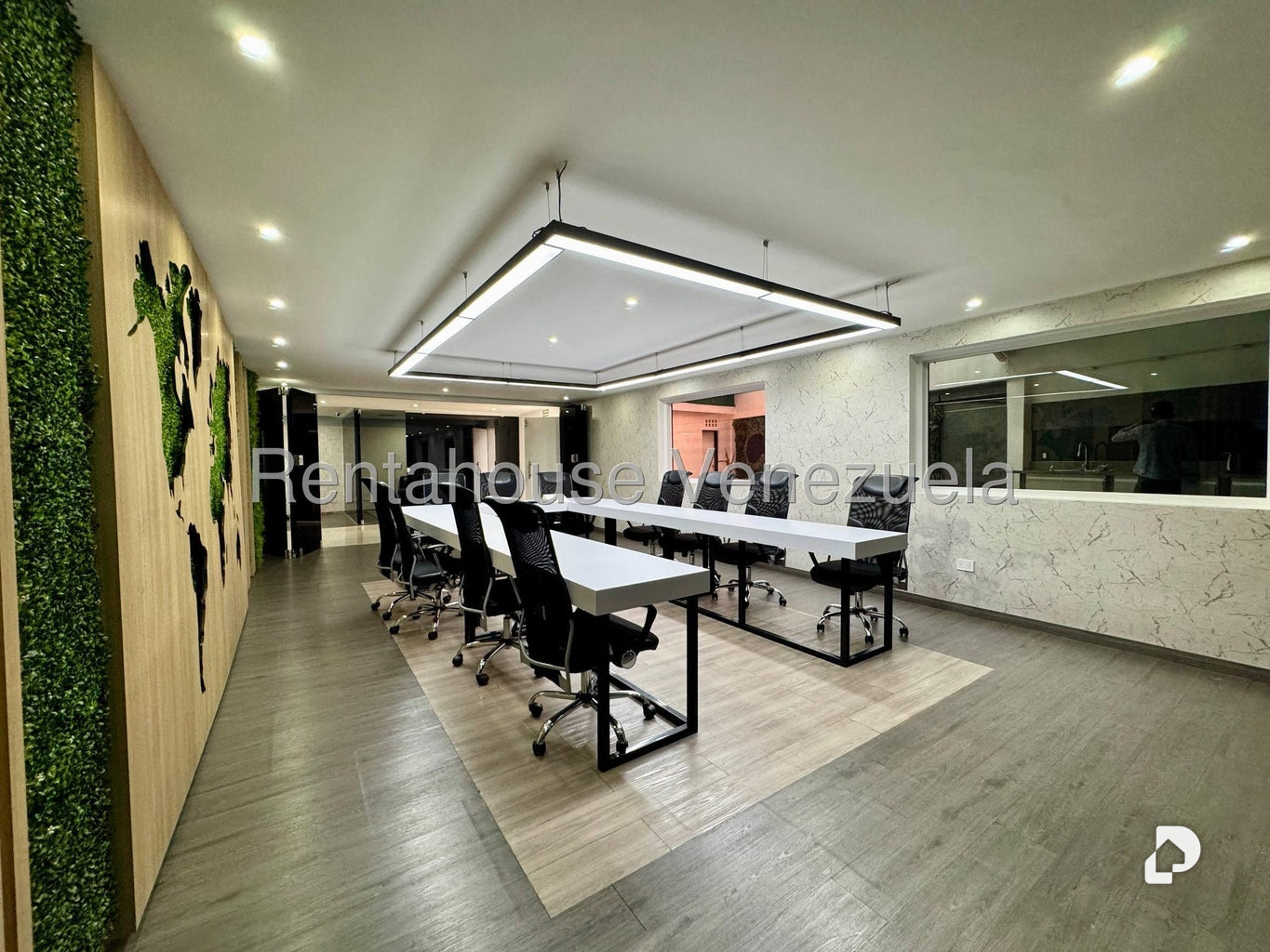 Local comercial en Chuao, Caracas – 18