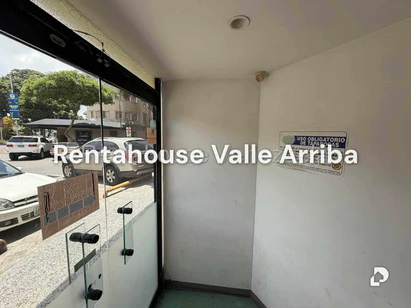Local comercial en La Carlota, Caracas – 22