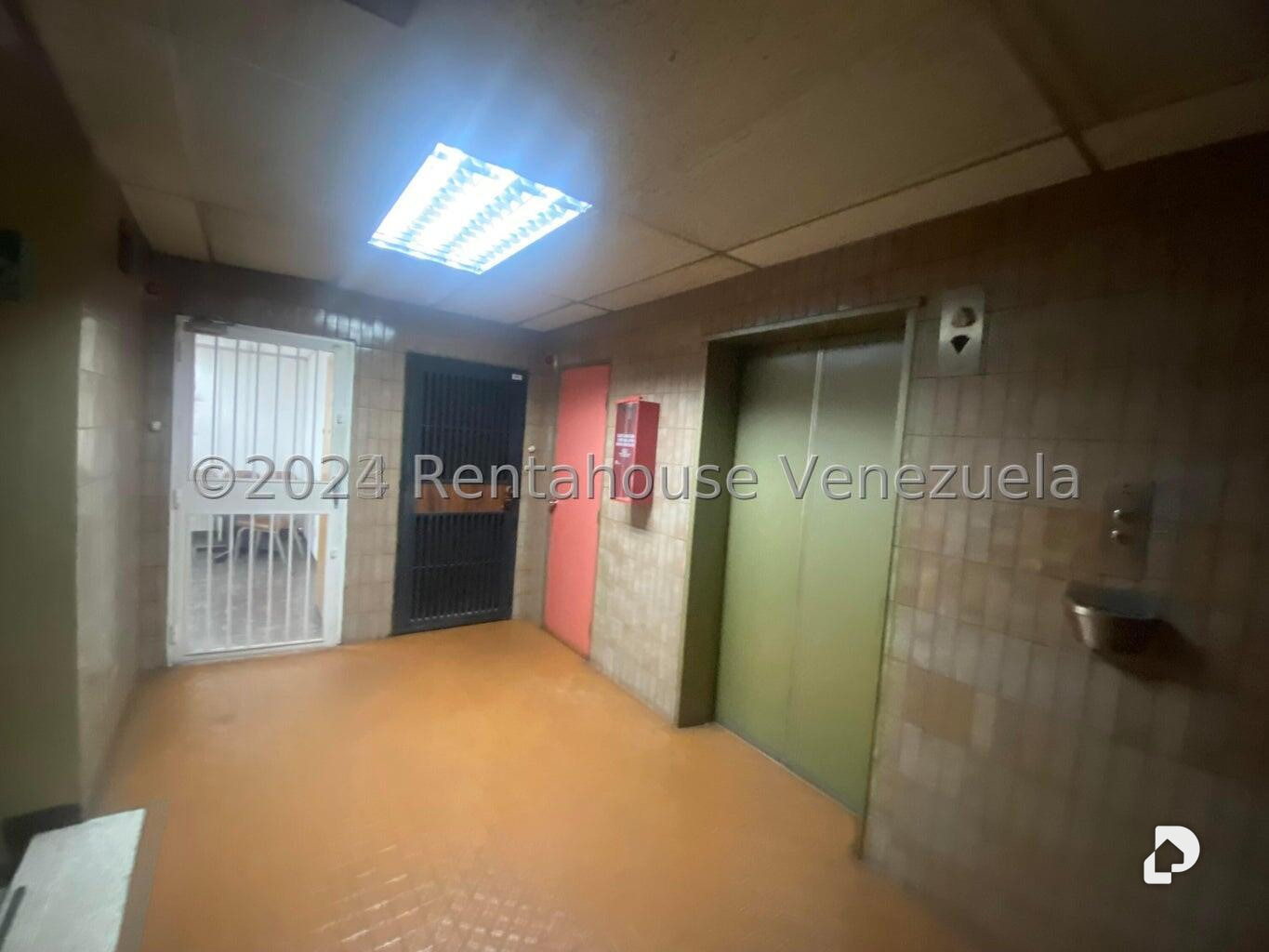 Oficina en La Candelaria, Caracas – 13