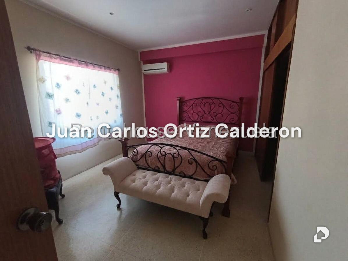 Casa en Cumbres de Curumo, Caracas – 14