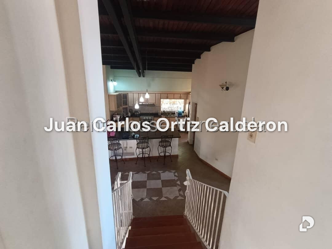 Casa en Cumbres de Curumo, Caracas – 9