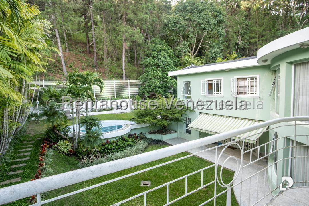House in La Lagunita Country Club, Caracas – 21
