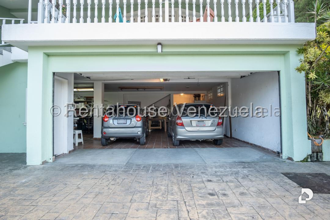 House in La Lagunita Country Club, Caracas – 30