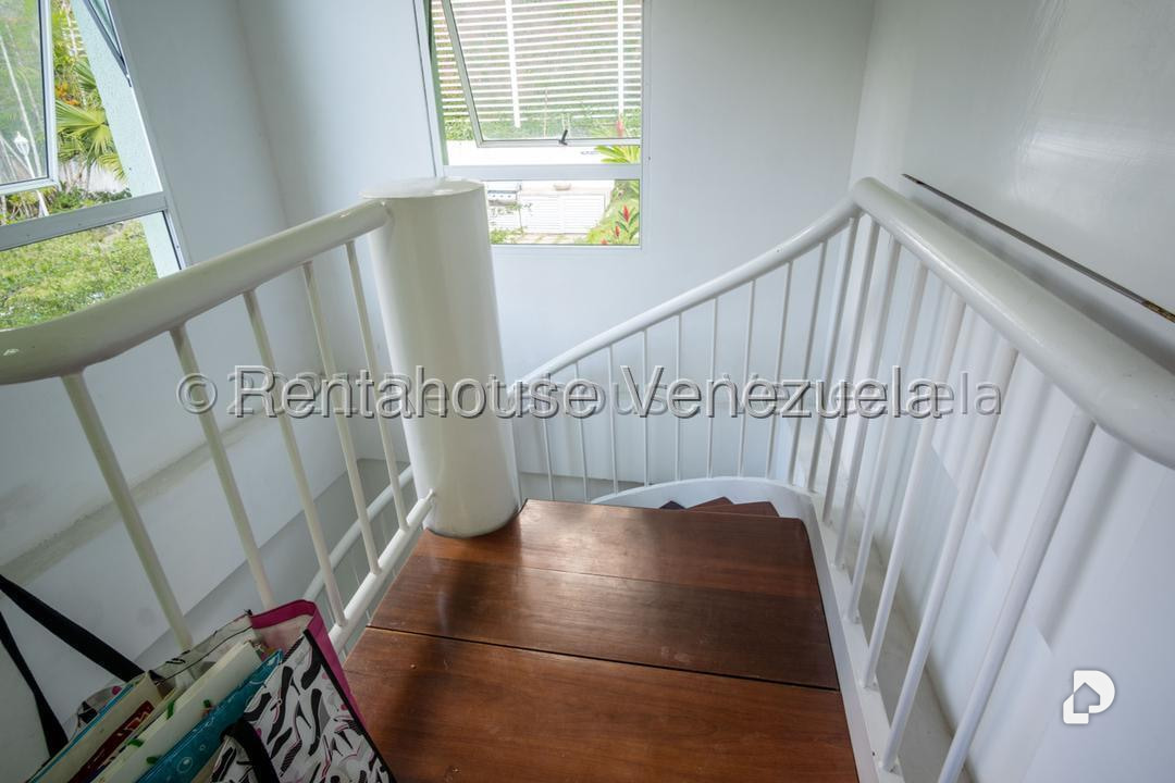 House in La Lagunita Country Club, Caracas – 26