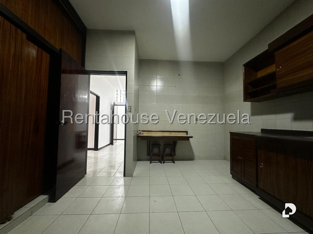 Local comercial en El Marqués, Caracas – 10