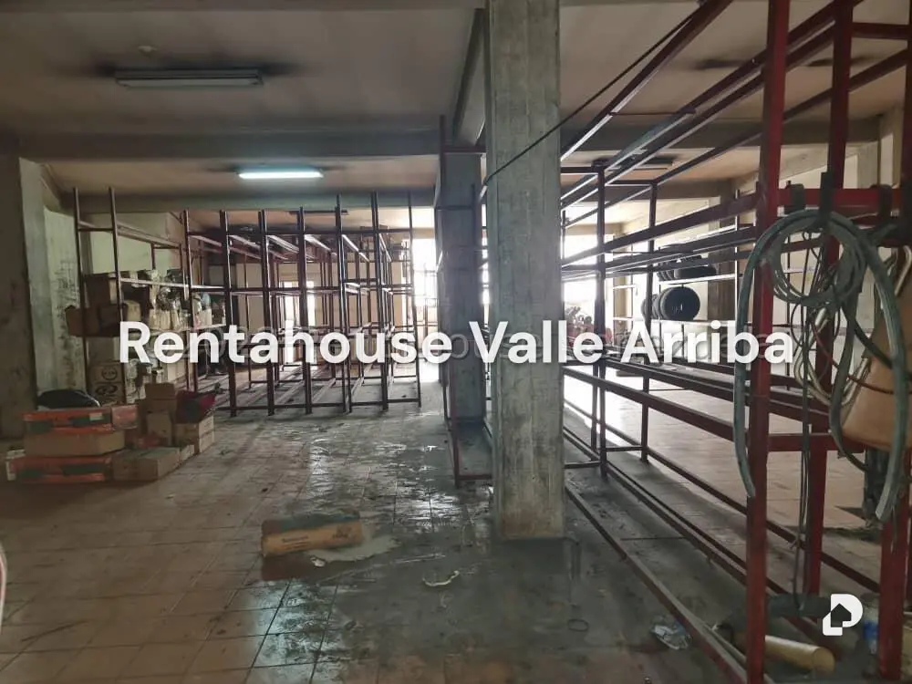 Local comercial en El Barbecho, Los Teques – 28