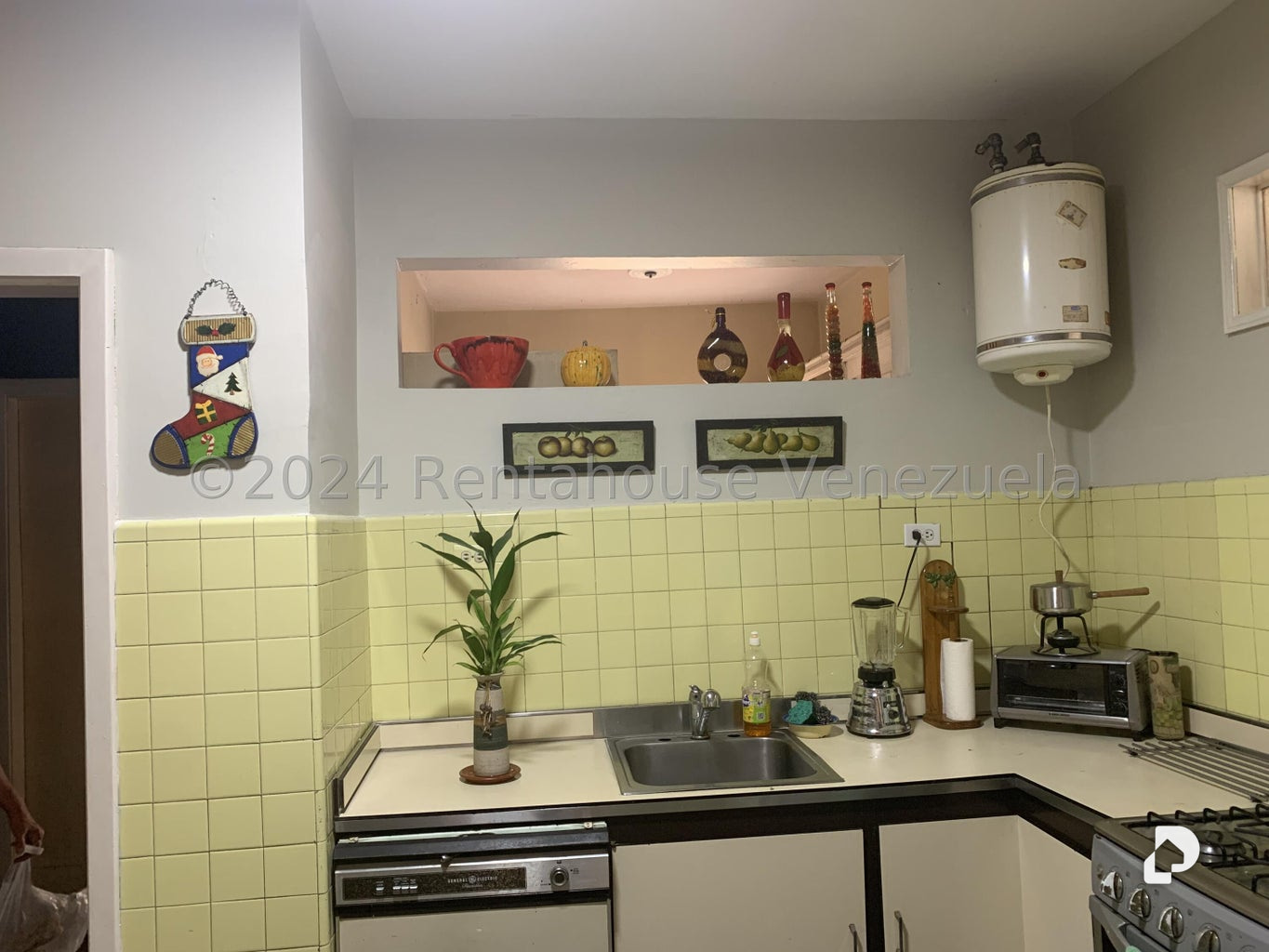 Casa en Campo Claro, Caracas – 17