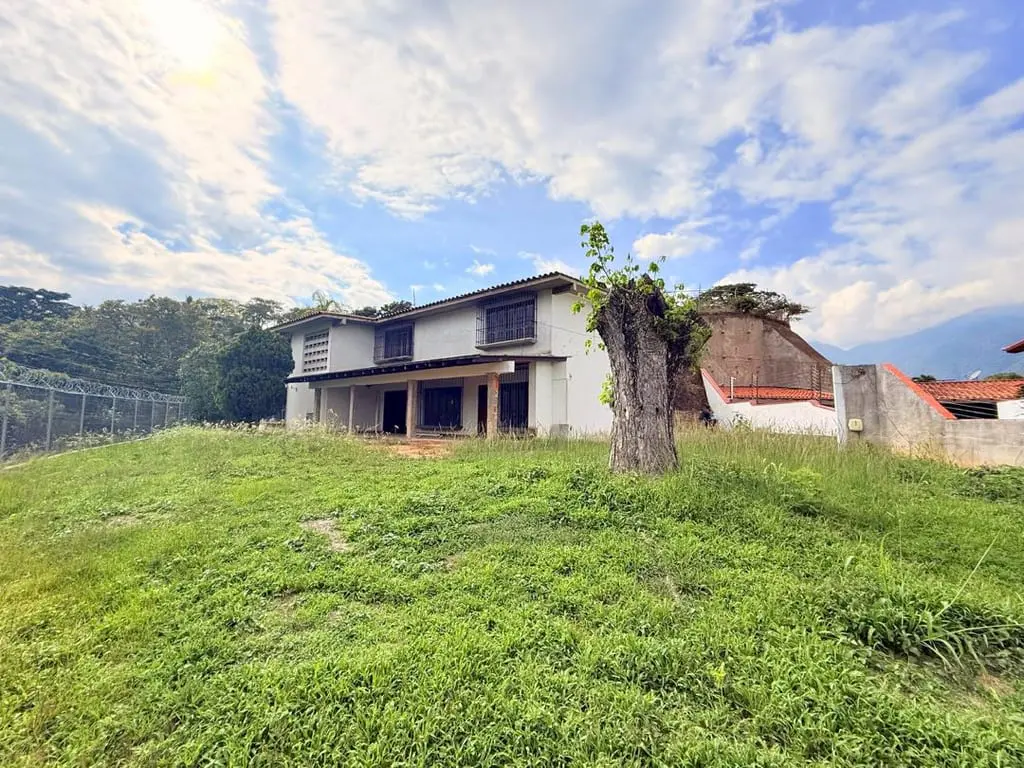 Casa en Valle Arriba, Caracas - 1