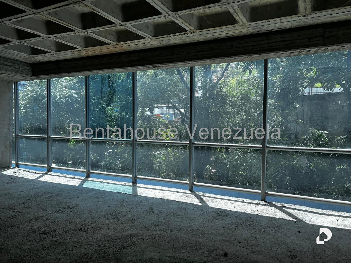 Oficina en Los Naranjos (del Cafetal), Caracas – 13