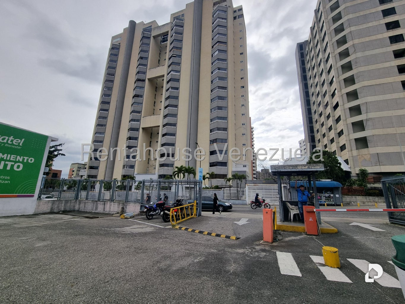 Local comercial en Los Dos Caminos, Caracas – 18