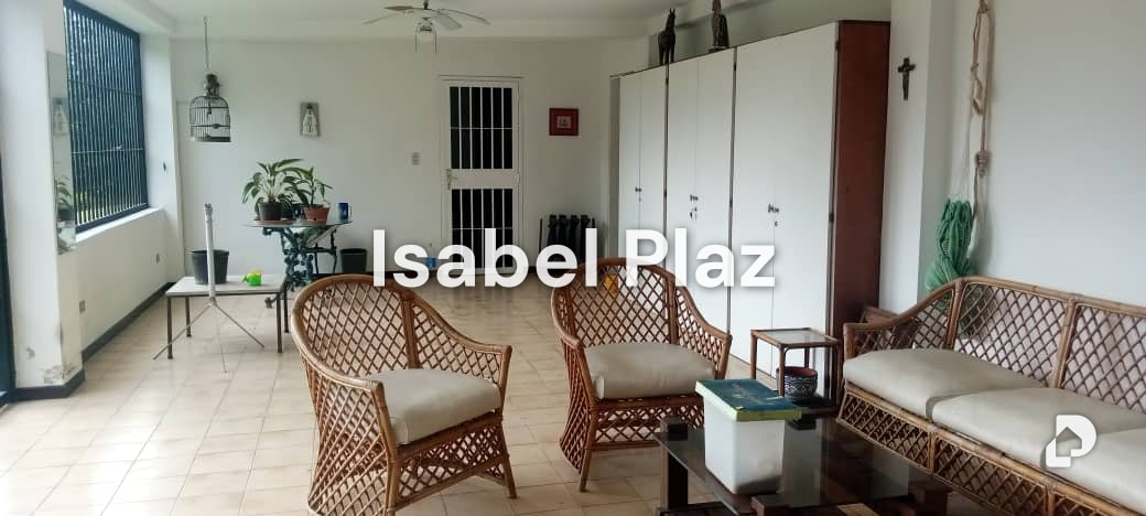 House in La Lagunita, Caracas – 11