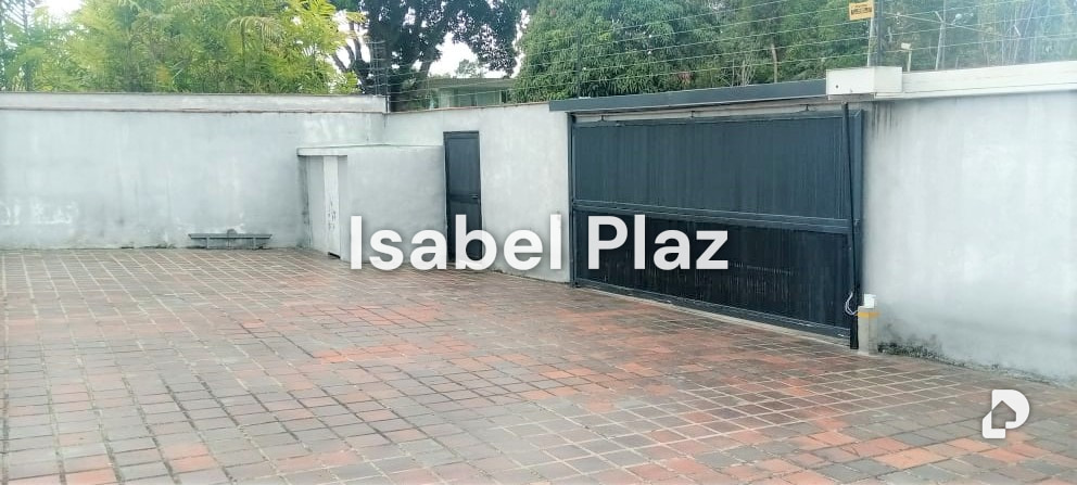 House in La Lagunita, Caracas – 3