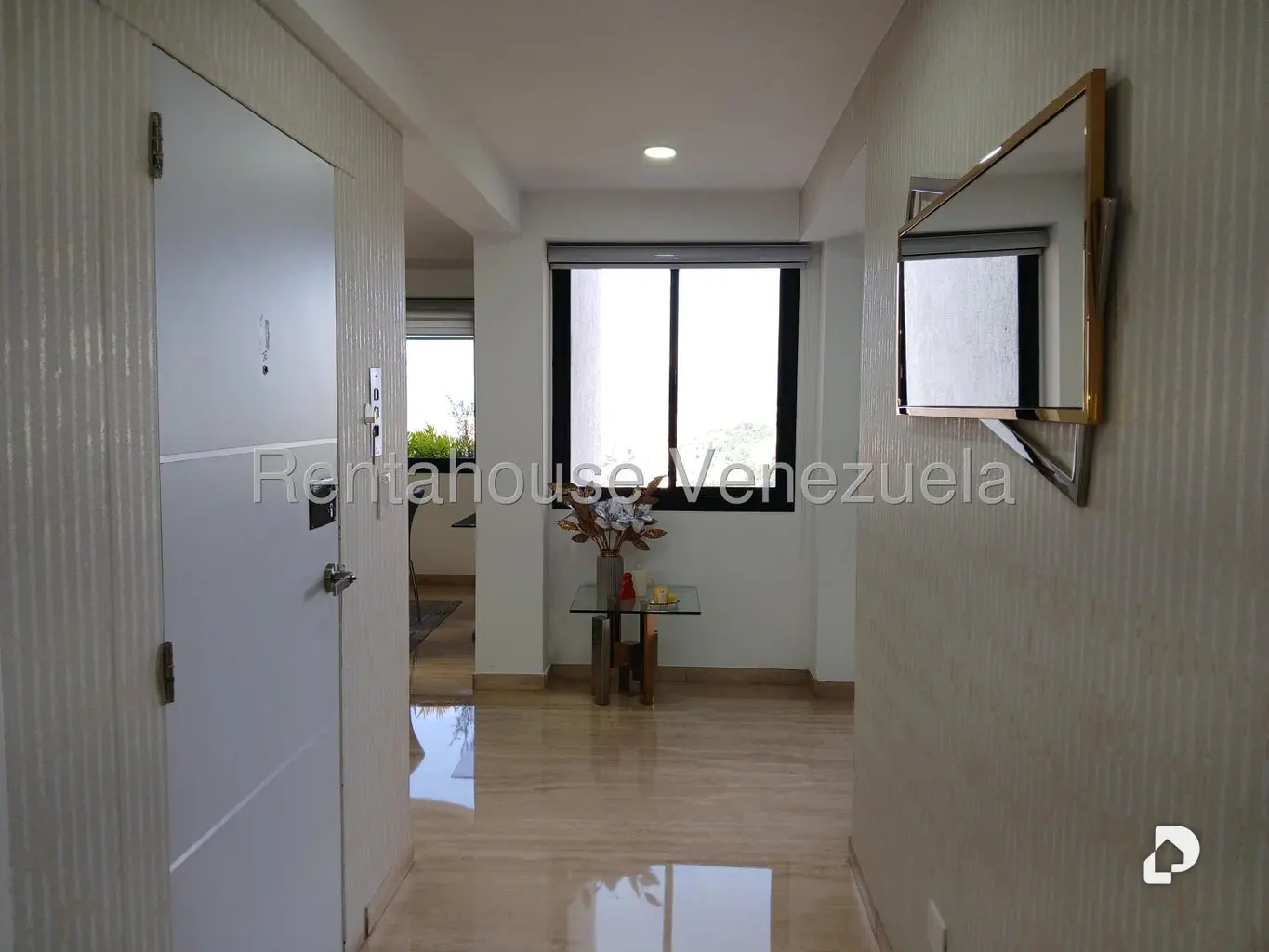 Apartamento en Colinas de Valle Arriba, Caracas – 2