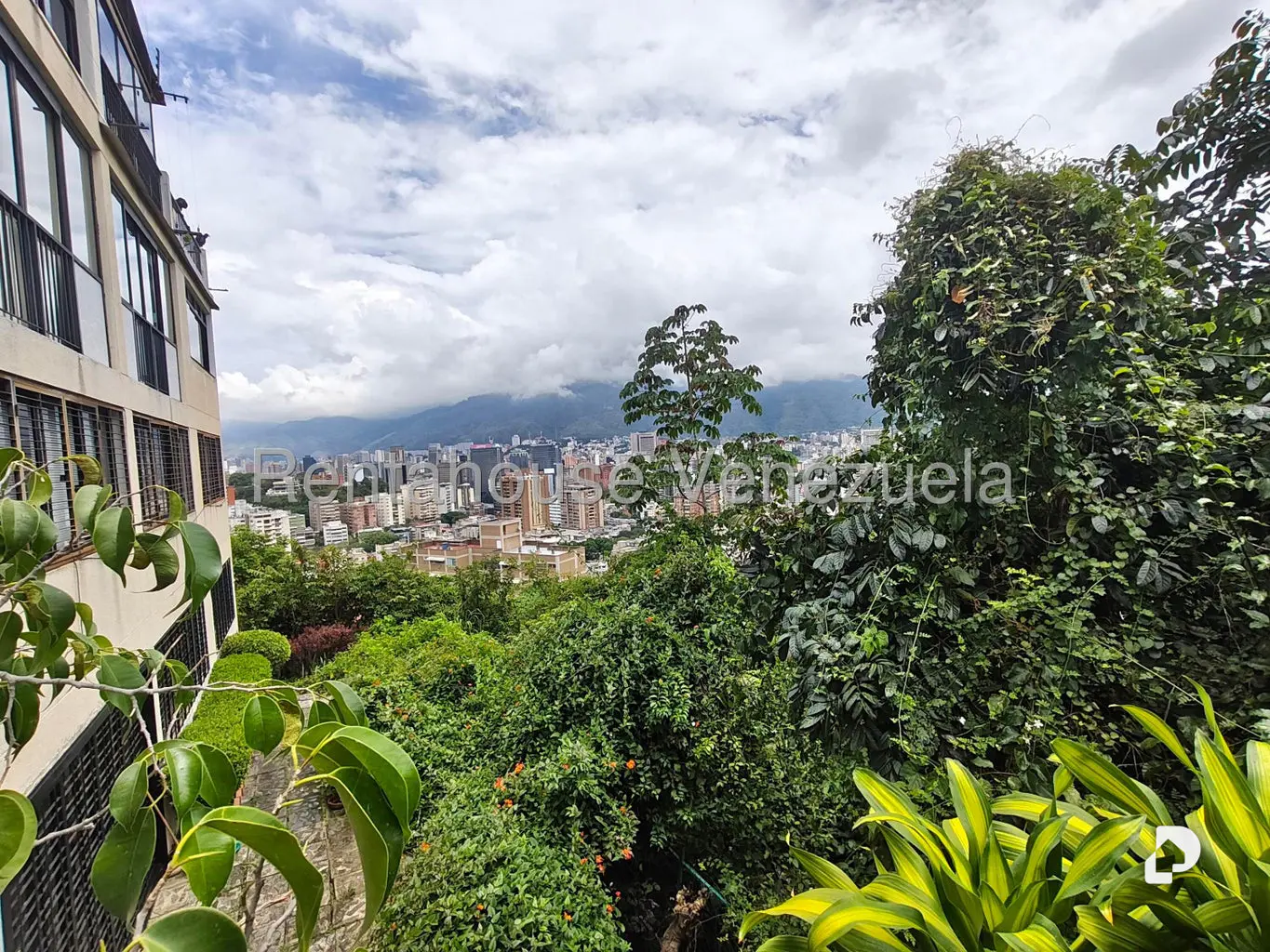 Apartment in Colinas de Bello Monte, Caracas – 2