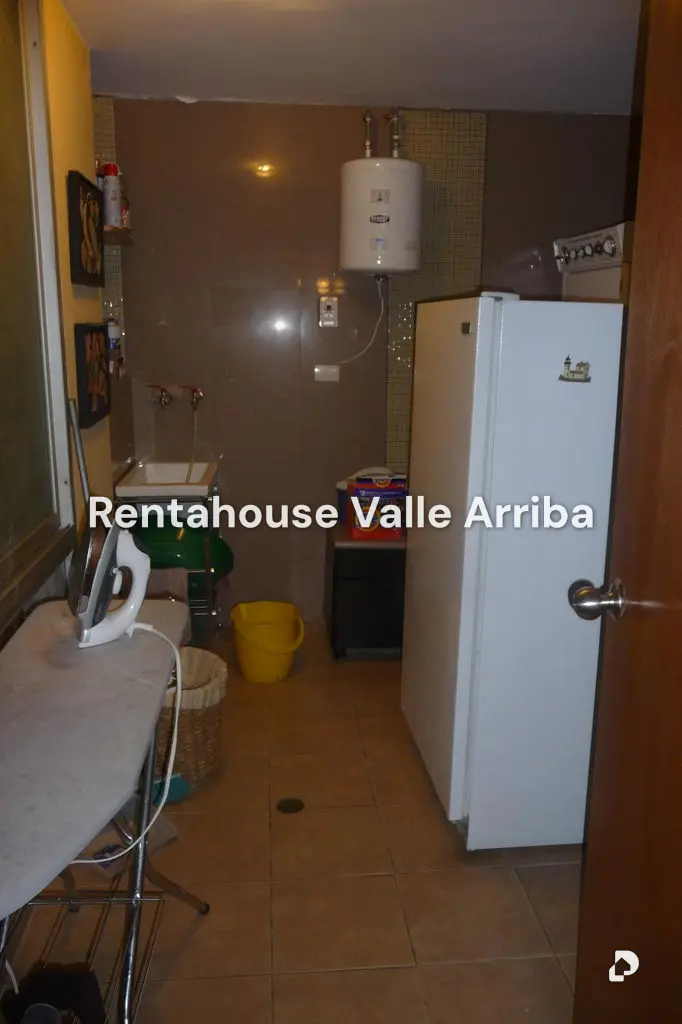 Apartamento en Los Palos Grandes, Caracas – 19
