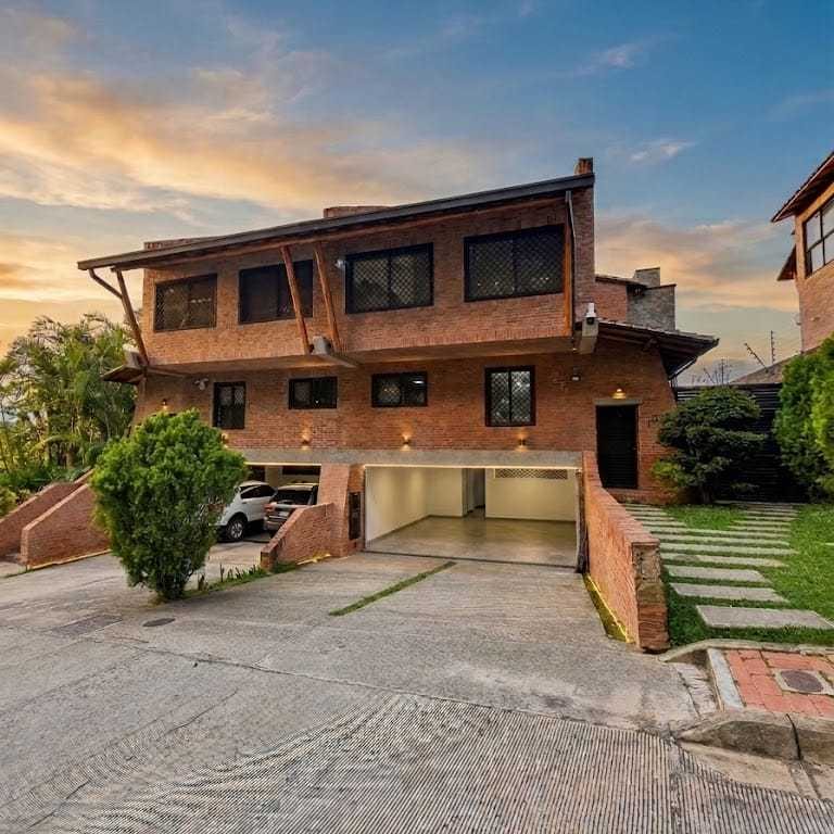 Casa en Alto Hatillo, Caracas - 1