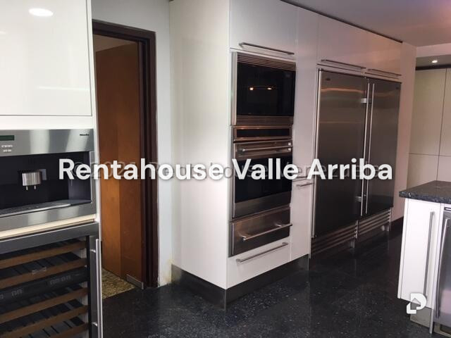 Apartamento en La Florida, Caracas – 28