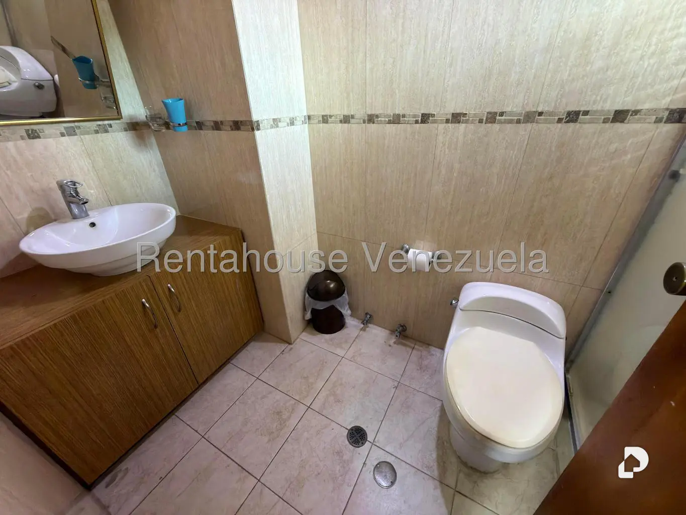 Casa en Prados del Este, Caracas – 23