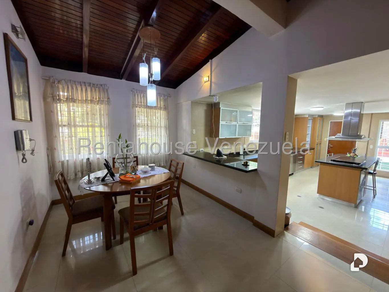 Casa en Prados del Este, Caracas – 9