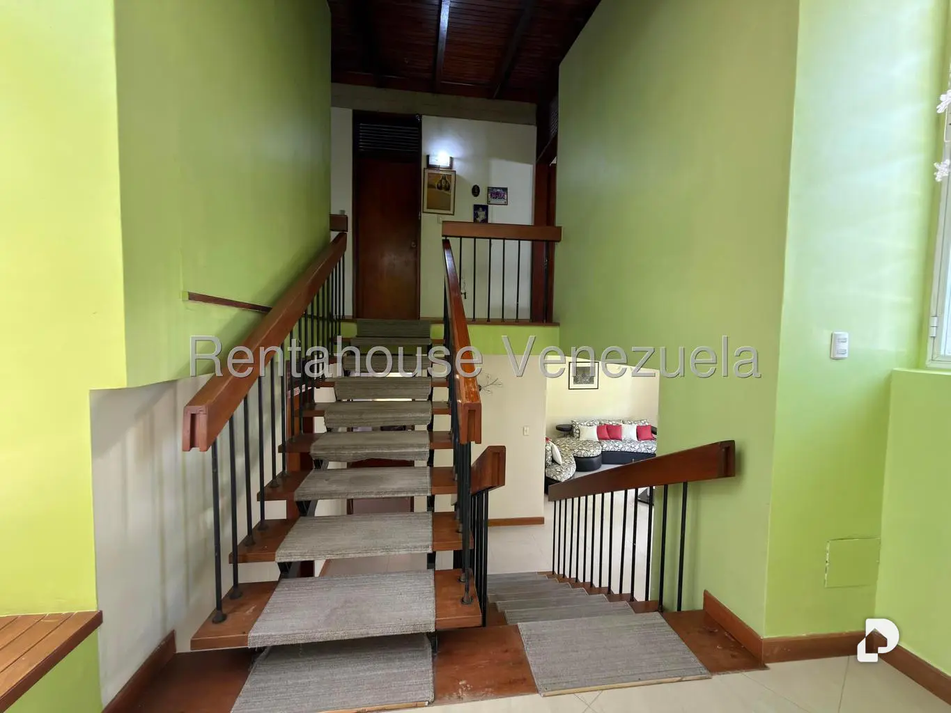 Casa en Prados del Este, Caracas – 17