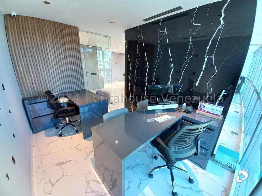 Office in Las Mercedes, Caracas – 10