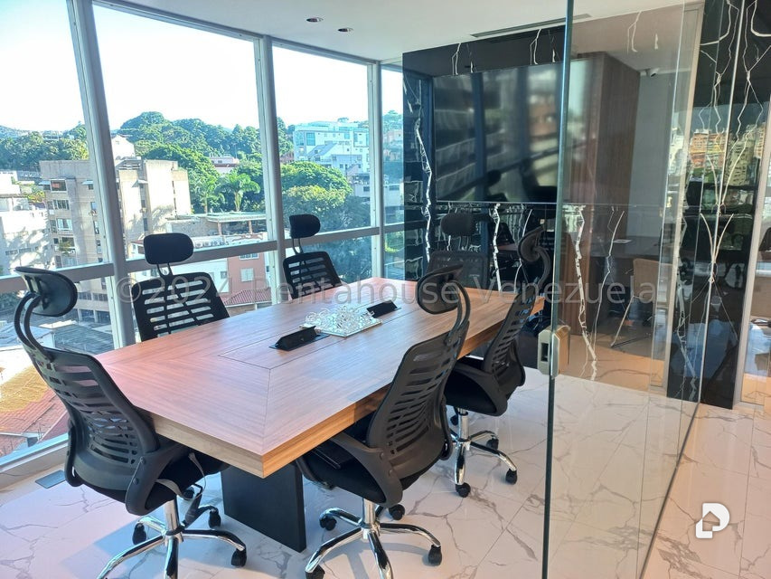 Office in Las Mercedes, Caracas – 11