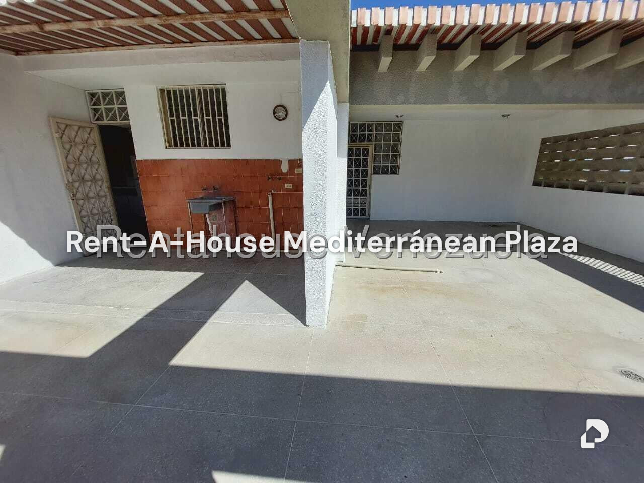 Apartamento en Terrazas de Los Nísperos, Valencia – 28