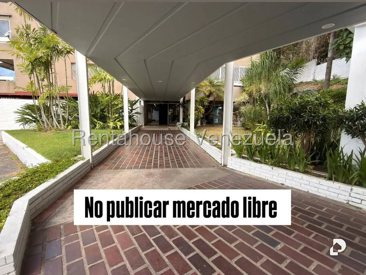 Apartment in Las Mercedes, Caracas – 2