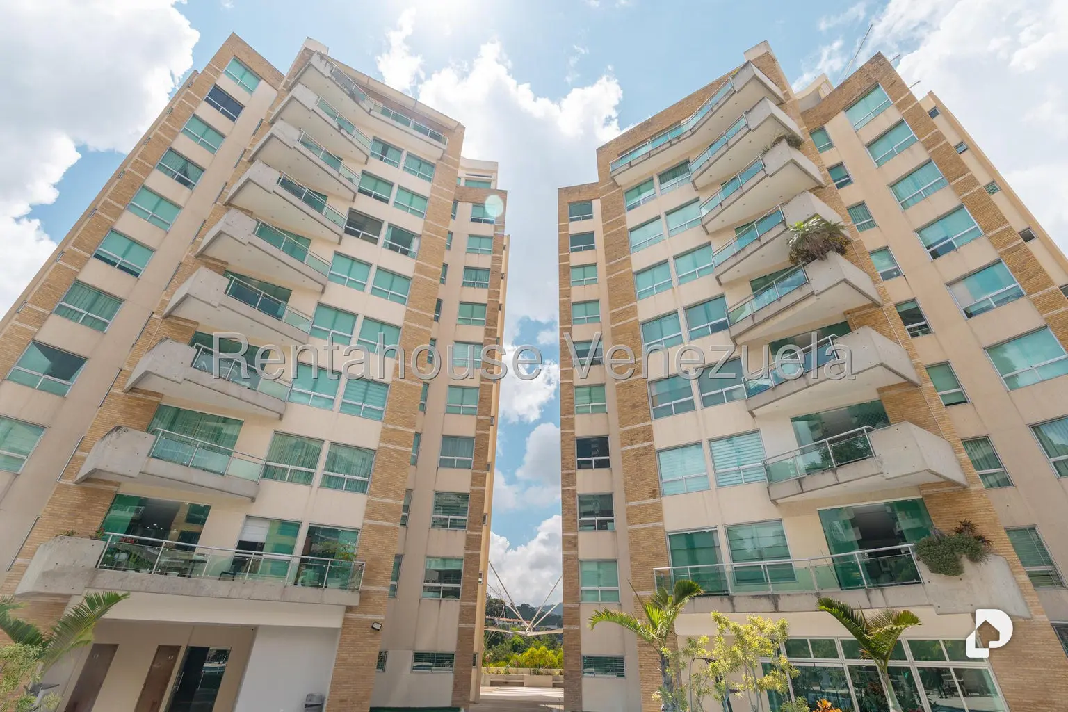 Apartamento en Las Mesetas de Santa Rosa de Lima, Caracas – 2