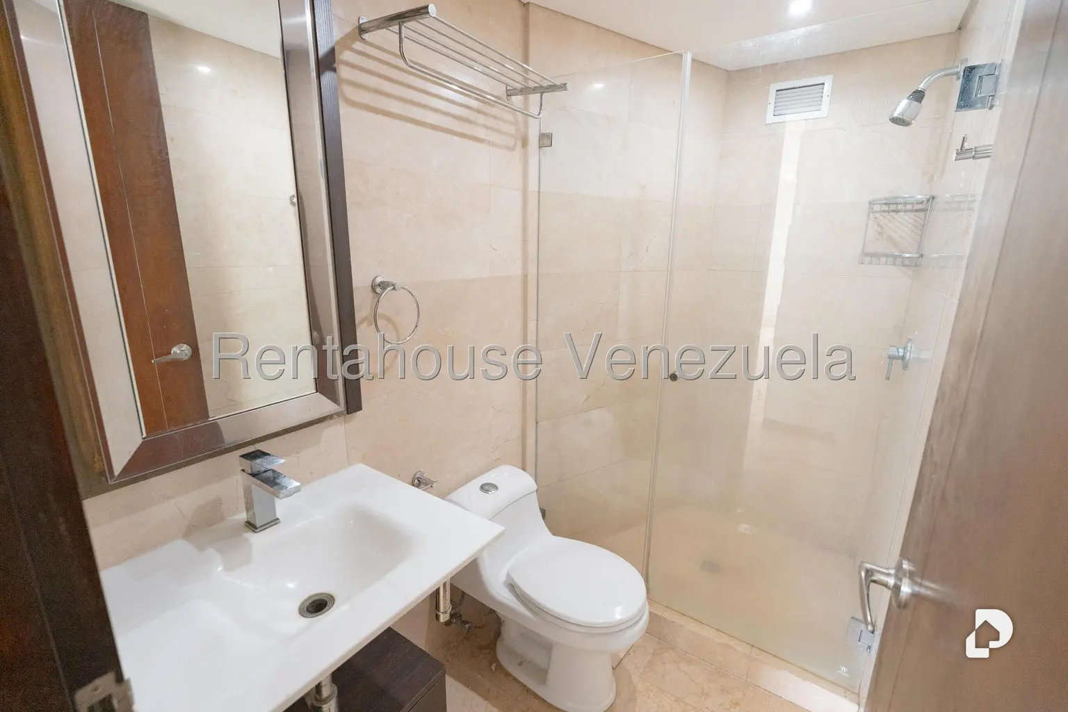 Apartamento en Las Mesetas de Santa Rosa de Lima, Caracas – 18
