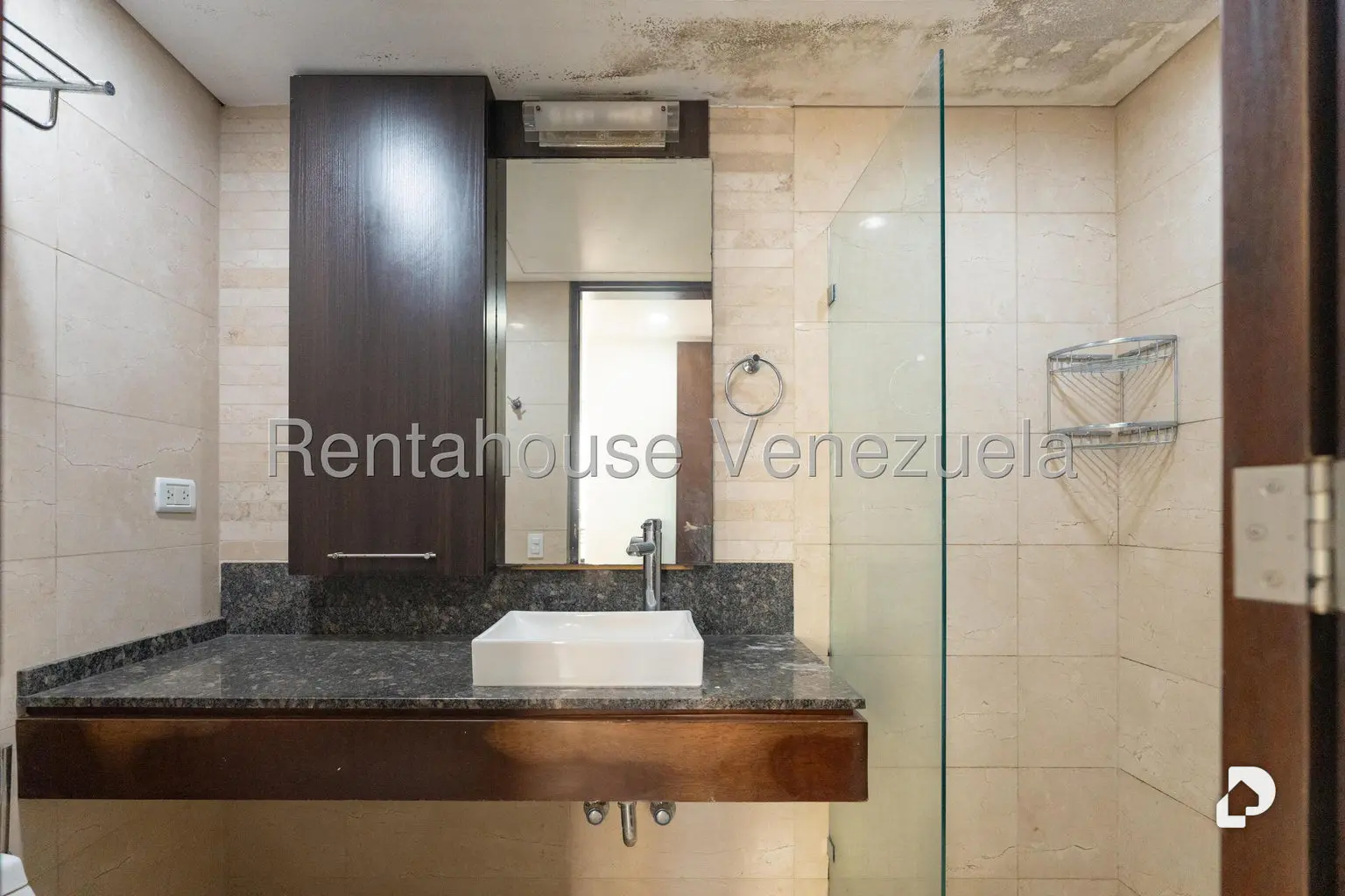 Apartamento en Las Mesetas de Santa Rosa de Lima, Caracas – 17