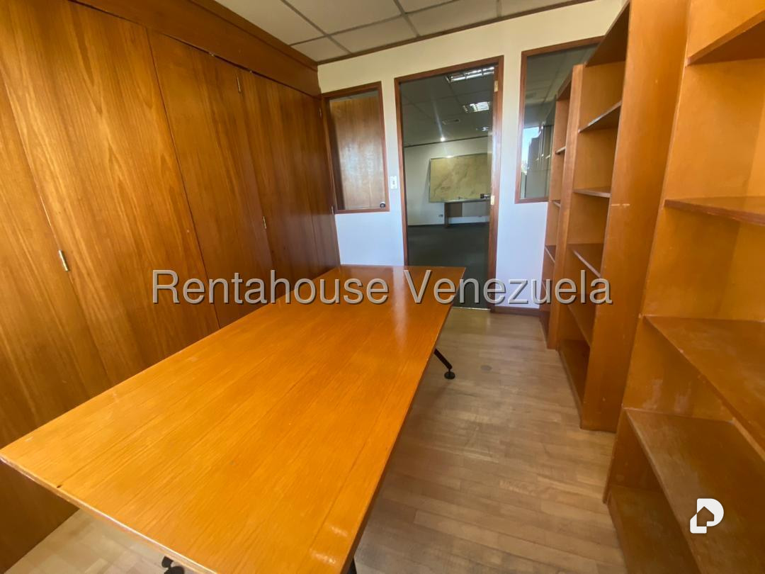 Oficina en La Castellana, Caracas – 5